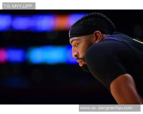 小迈克尔波特半场表现平平12投4中三分球命中率低迷仅得11分3篮板