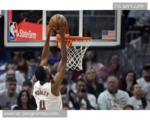 小莫布里首秀表现亮眼18分钟内砍下12分6板2助助球队取胜